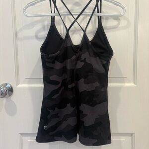 Old Navy Active Strappy Black Tank Top Camouflage